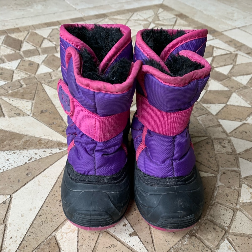 Size 6 snow boots